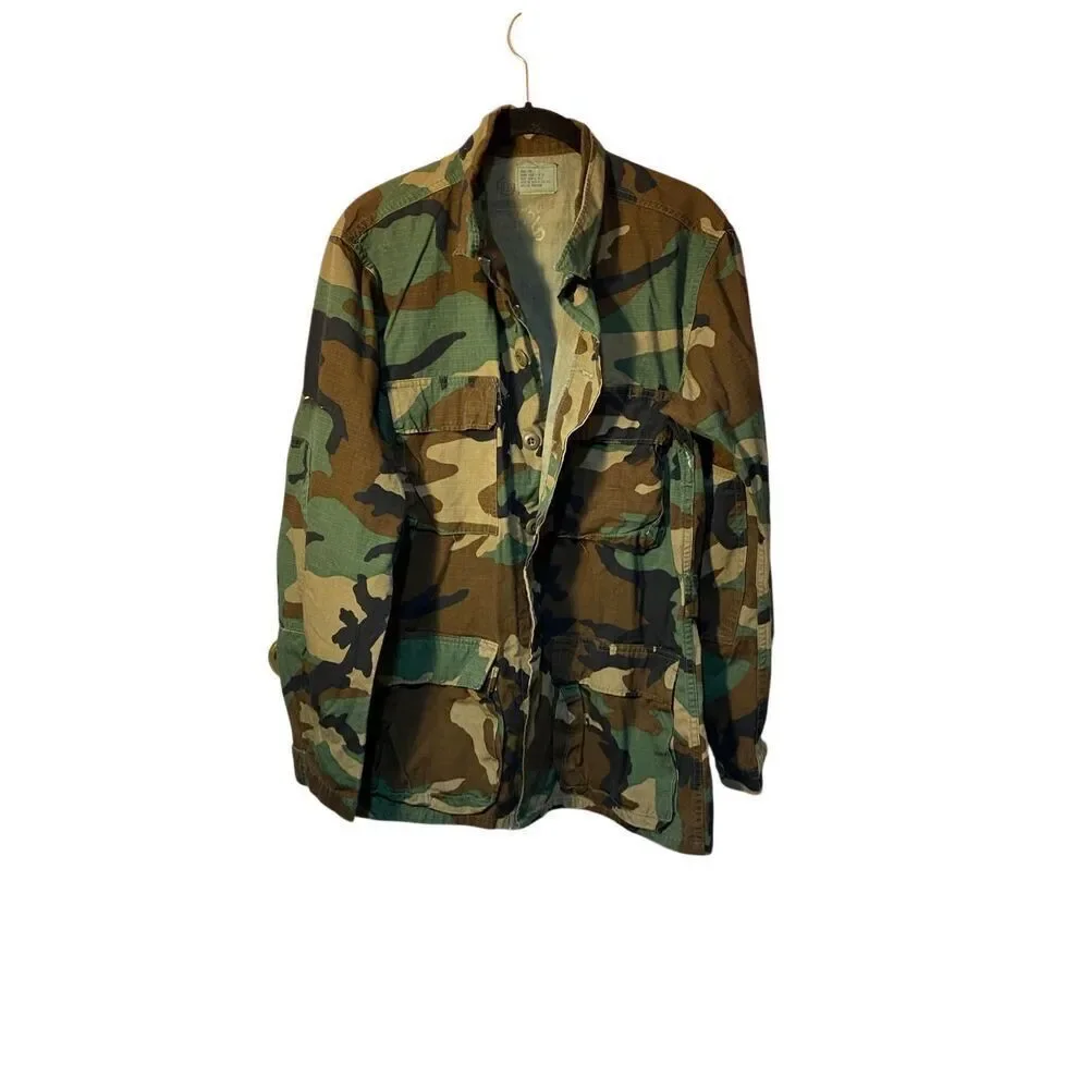 US military, Unisex camouflage, cargo, long sleeve, jacket, size medium